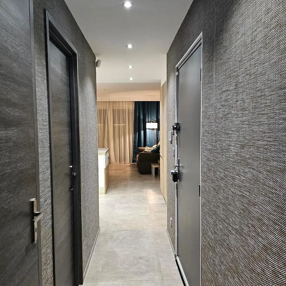 Appartement Les Pieds Dans L'Eau Avec Terrasse Et Jardin Bandol Apartment